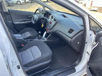 Kia Cee d 1.4 CVVT picture 11