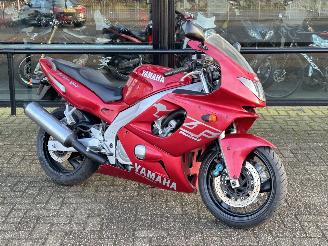 skadebil auto Yamaha YZF 600 R Thunder Cat 2000/5