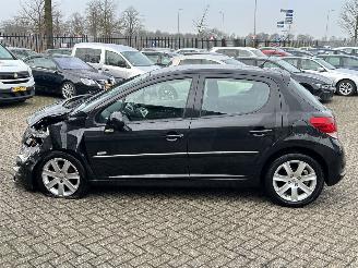 Peugeot 207 1.4 VTi Millesim 200 picture 6