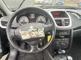 Peugeot 207 1.4 VTi Millesim 200 picture 19