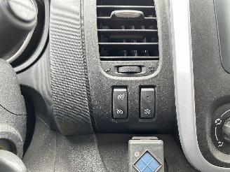 Renault Trafic 2.0 DCI T29 L2H2 Comfort Line picture 23