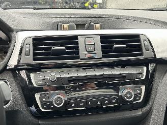 BMW 3-serie 330i Touring M-Sport Automaat picture 23