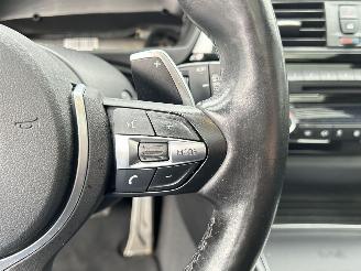 BMW 3-serie 330i Touring M-Sport Automaat picture 19