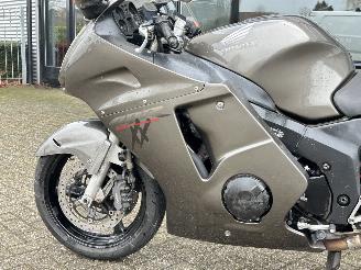 Honda  CBR 1100XX S Blackbird picture 9