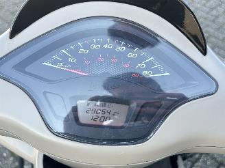 Vespa  Sprint 50 picture 17