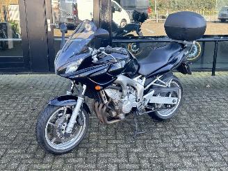skadebil auto Yamaha FZ 6 Fazer  2004/1