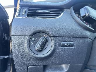 Skoda Octavia Combi 1.4 TSI Greentech Ambition Businessline picture 18