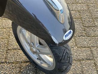 Vespa  LX 50 4T picture 12