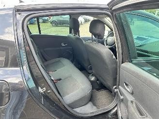 Renault Clio 1.5 dCi Authentique picture 12