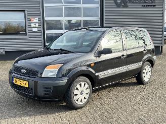 Vaurioauto  passenger cars Ford Fusion 1.4-16V Champion 2007/2