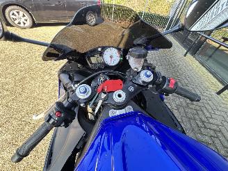 Yamaha YZF - R6  picture 16