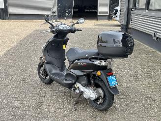 Derbi  Boulevard 50 4T picture 3