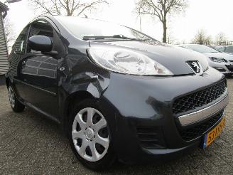 Peugeot 107 1.0-12V Sublime 5drs picture 21