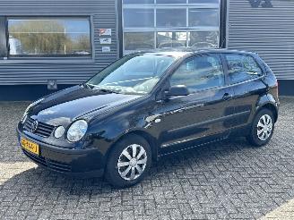skadebil auto Volkswagen Polo 1.2 2003/2