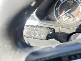 Skoda Superb Combi 2.0 TDI Style Business picture 21