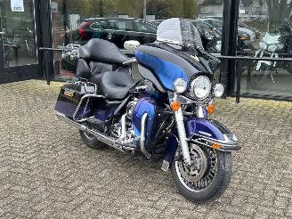 Harley-Davidson Electra Glide 103 FLHTK Electra Glide Ultra Limited picture 1