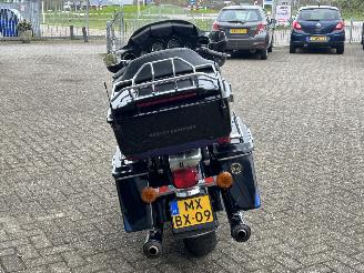 Harley-Davidson Electra Glide 103 FLHTK Electra Glide Ultra Limited picture 4