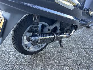 Piaggio Xevo 400  picture 15