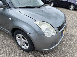 Suzuki Swift 1.3 GLS picture 27