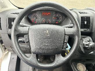 Peugeot Boxer 330 2.0 BlueHDI L2H2 Pro picture 16