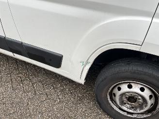 Peugeot Boxer 330 2.0 BlueHDI L2H2 Pro picture 25