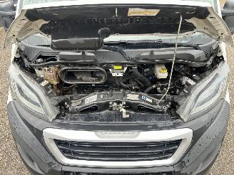 Peugeot Boxer 330 2.0 BlueHDI L2H2 Pro picture 28