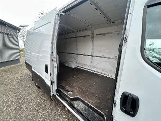 Iveco Daily 35S16V 2.3 410 H2 picture 11