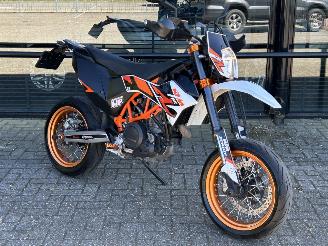 KTM 690 SMC R picture 7