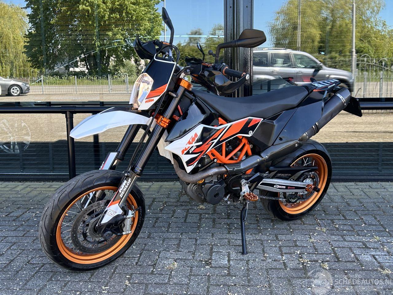KTM 690 SMC R