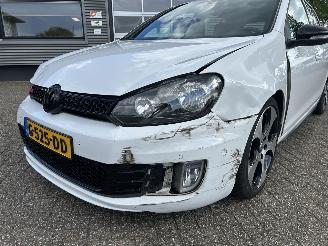 Volkswagen Golf 2.0 GTI picture 30