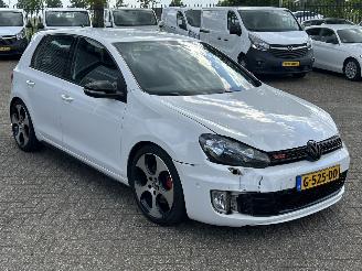 Volkswagen Golf 2.0 GTI picture 7