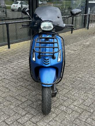 Vespa  Sprint 50 4T picture 8
