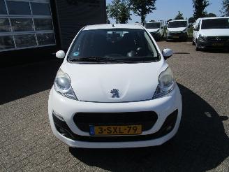 Peugeot 107 Active 5drs picture 8