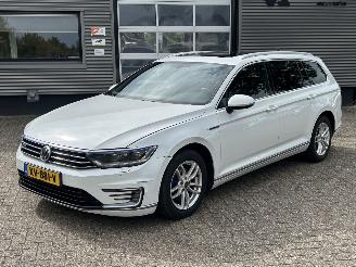 Coche accidentado Volkswagen Passat Variant 1.4 TSI GTE 2016/12