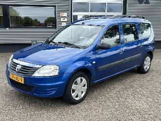 Schadeauto Dacia Logan MCV 1.6 Ambiance 7pers 2009/3