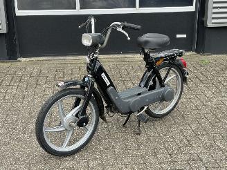 skadebil bromfiets Vespa  Ciao 2006/5