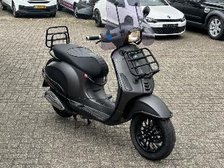 Vespa  Sprint 50 4T picture 7