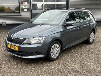 skadebil auto Skoda Fabia 1.0 Ambition 2015/5