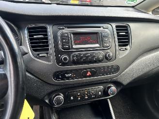 Kia Carens 1.6 DGi Comfort Pack picture 23