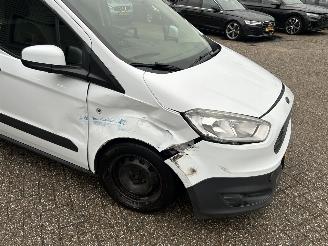 Ford Transit Courier 1.5 TDCI Ambiente Start&Stop picture 24