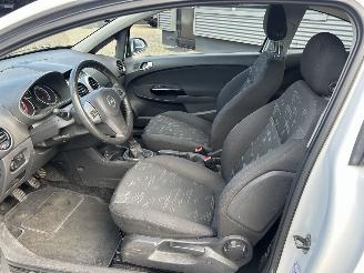 Opel Corsa 1.2-16V Edition picture 10