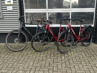 skadebil fiets Overige  2x Trek Verve 2 EQ Lowstep 1x Cube Kathmandu 2024/1