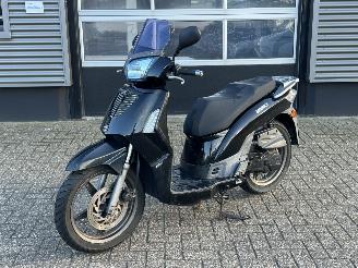 dañado ciclomotor Kymco  People S 2011/5