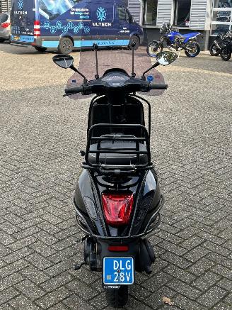 Vespa  Sprint 50 4T picture 4