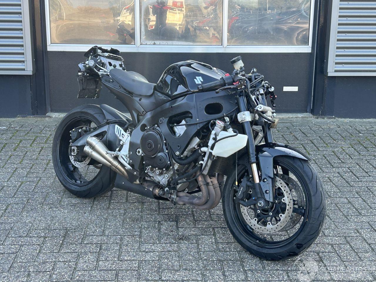 Suzuki GSX-R750 