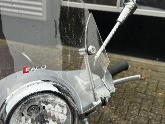 Vespa  Primavera 50 4T picture 14