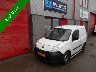 skadebil auto Renault Kangoo Express 1.5 dCi 75 Express Compact Comfort navi koppeling defect 2011/6