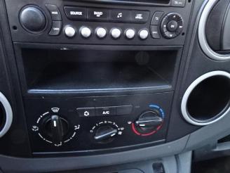 Peugeot Partner 122 1.6 e-HDI L2 XR airco inrichting imperiaal picture 11