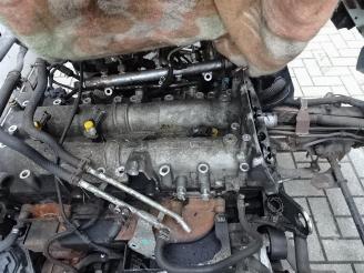 Mitsubishi Canter fuso 3C13 3.0 DI 385 bakwagen airco let op motor defect!!!!!!!!!!! picture 11