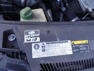 Volkswagen Transporter 2.0 TDI L2H1 Highline navi / pdc/ cruis . ac picture 32